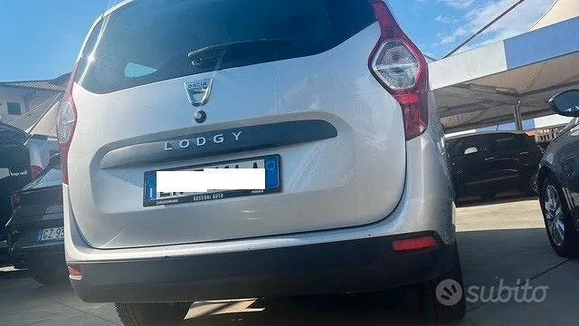 Dacia Lodgy 2012 photo 4