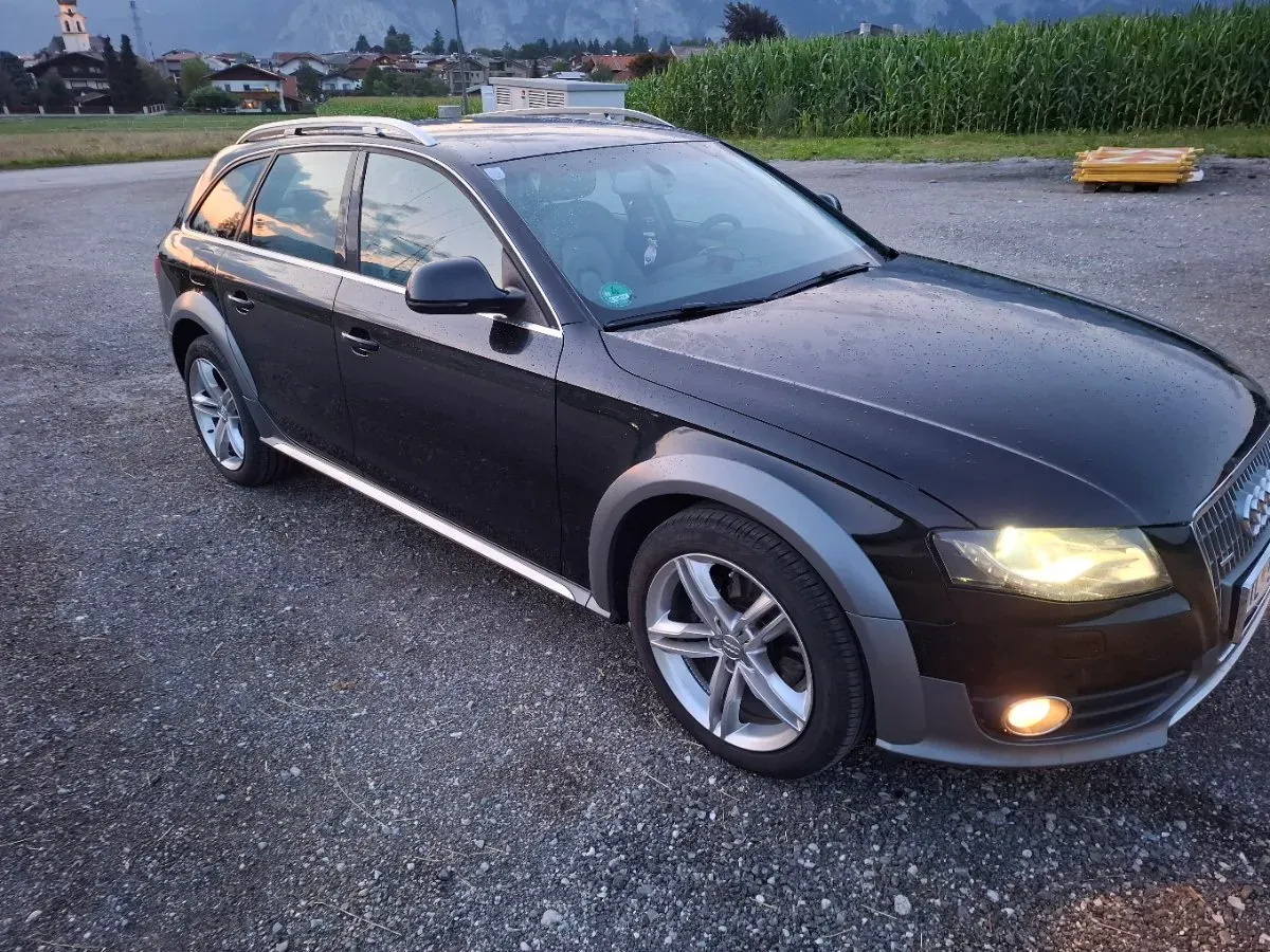 Audi A4 Allroad 2009 photo 2