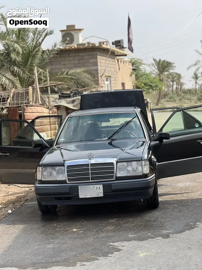 Mercedes-Benz E-Class 1991 photo 2