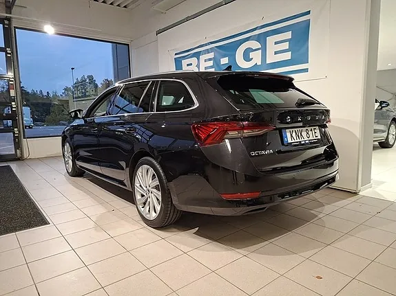Skoda Octavia 2021 photo 3