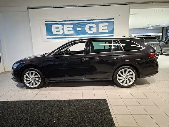 Skoda Octavia 2021 photo 2