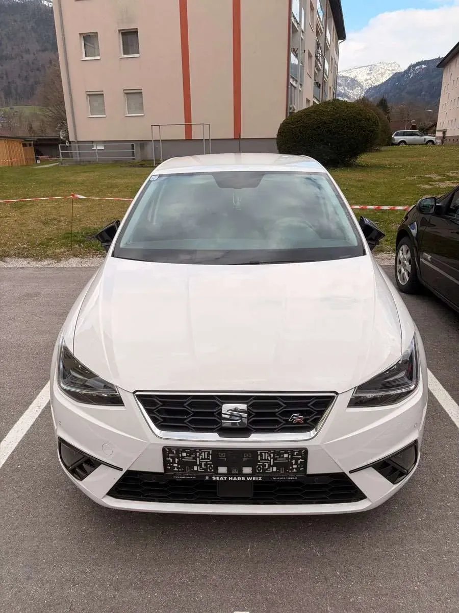 Seat Ibiza 2018 photo 2