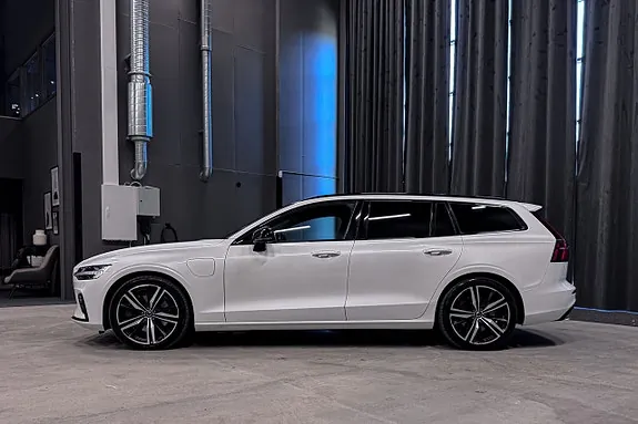 Volvo V60 2021 photo 3