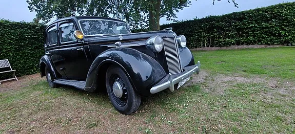 Austin 12