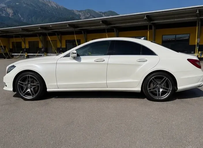 Mercedes-Benz Cls-Class 2011 photo 2