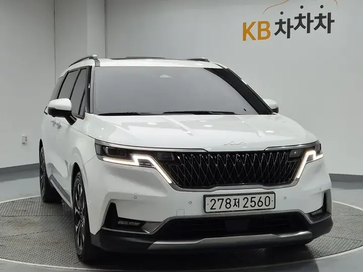 Kia Carnival 2023 photo 4