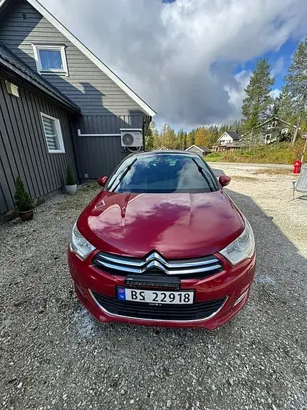 Citroen C4 2011 photo 2