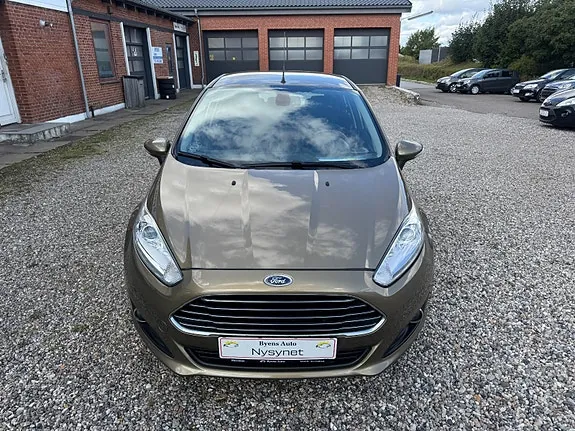 Ford Fiesta 2014 photo 4