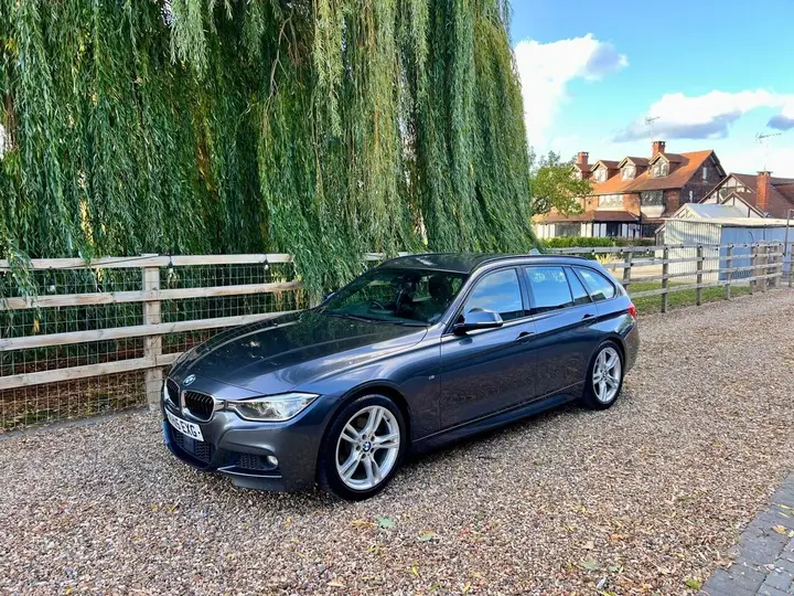 BMW 3 Series 2015 photo 3