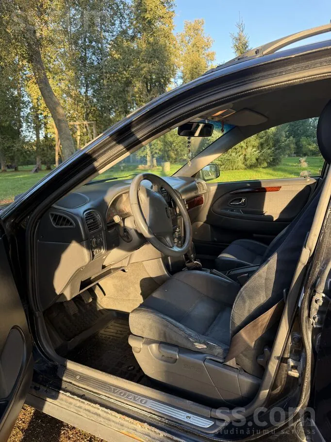 Volvo V40 2001 photo 5