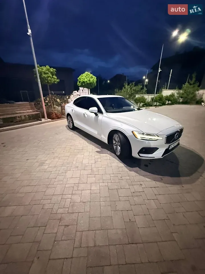 Volvo S60 2020 photo 5