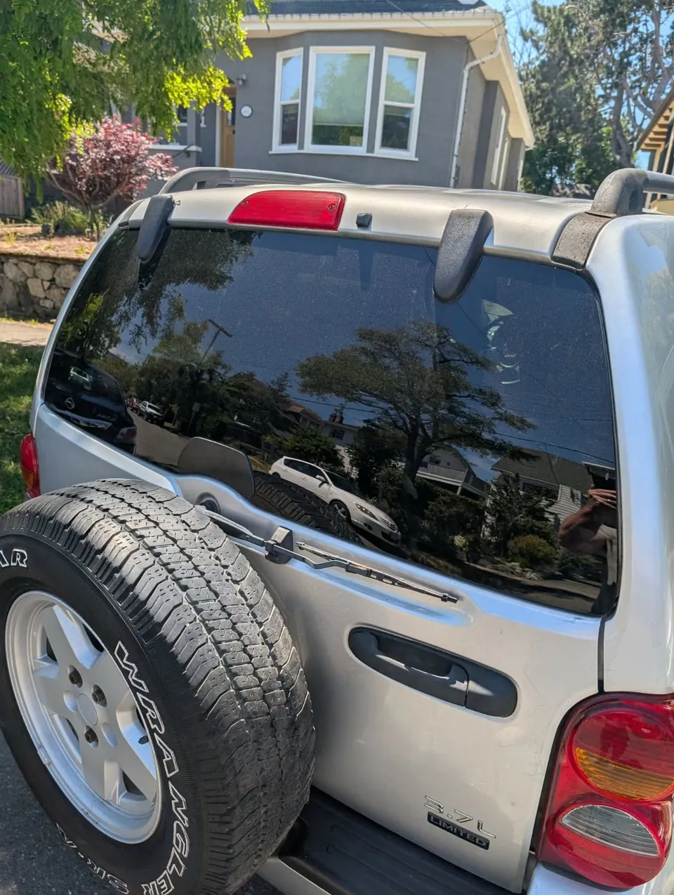 Jeep Liberty 2004 photo 2