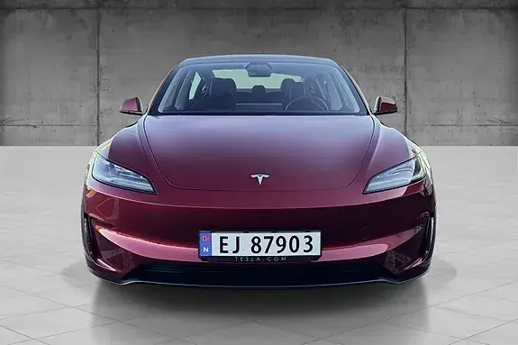 Tesla Model 3 2025 photo 3