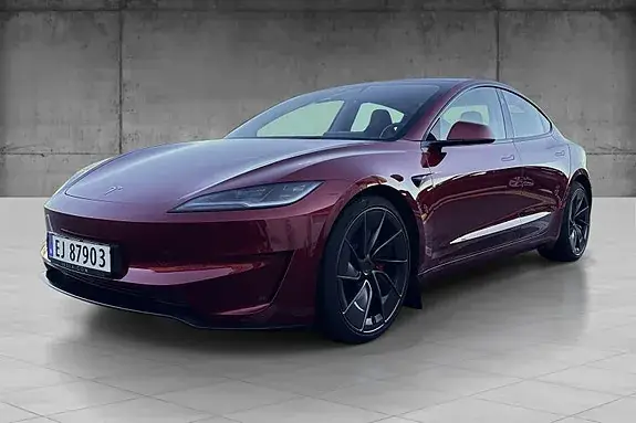 Tesla Model 3 2025 photo 5