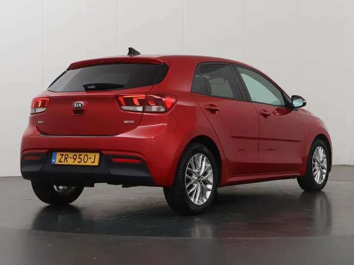 Kia Rio 2019 photo 2
