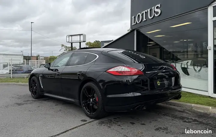 Porsche Panamera 2010 photo 3