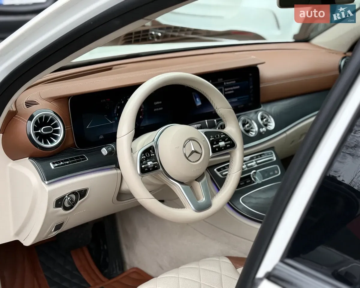 Mercedes-Benz E-Class 2019 photo 4