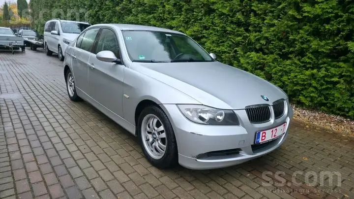 BMW 325 2006 photo 2