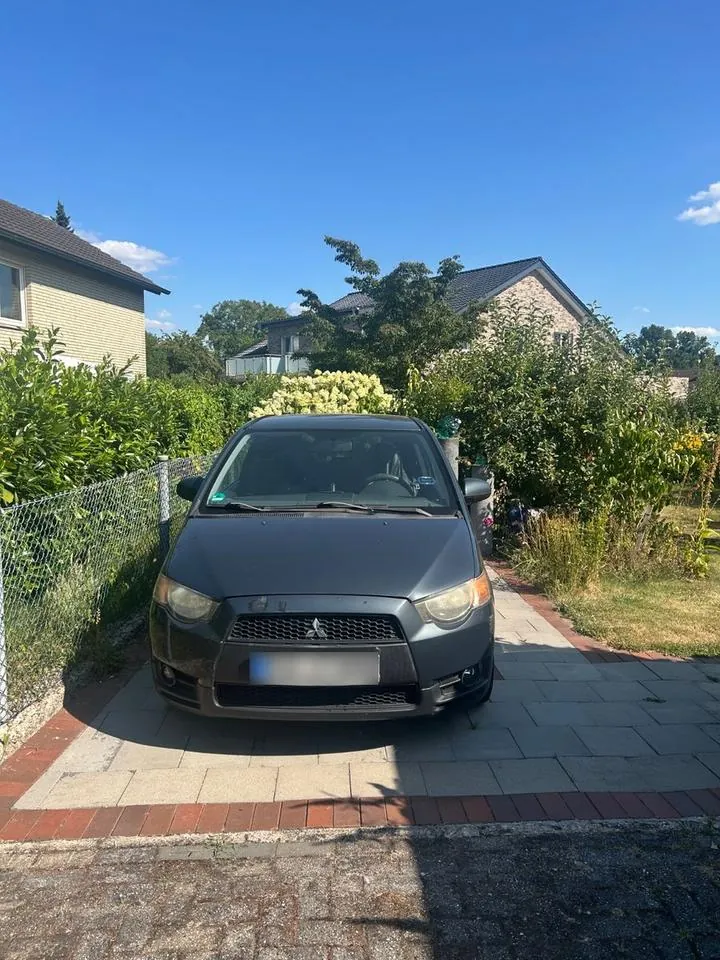Mitsubishi Colt
