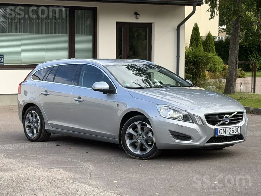 Volvo V60 2011 photo 5