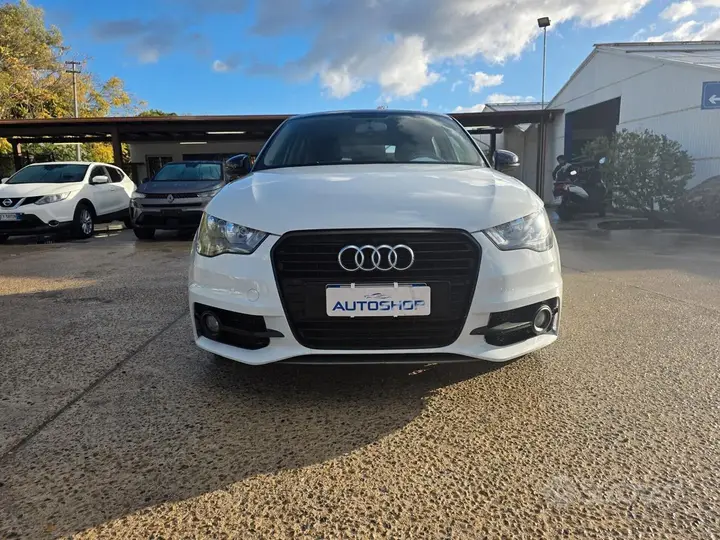Audi A1 2014 photo 2