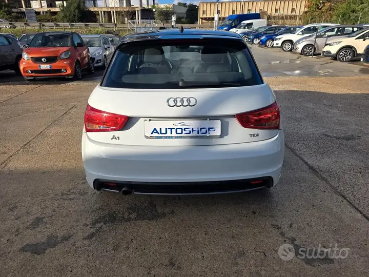 Audi A1 2014 photo 5
