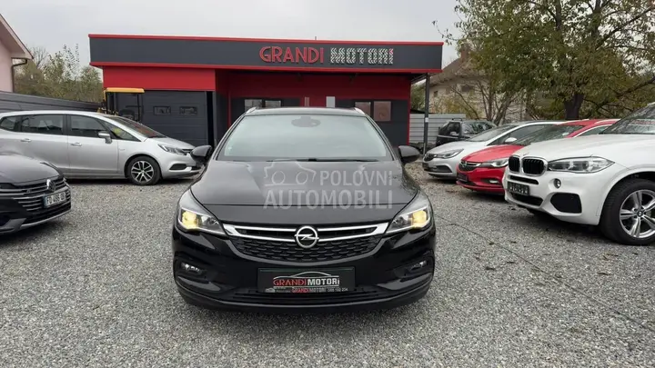 Opel Astra K 2018 photo 2