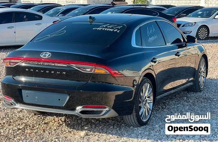 Hyundai Azera 2022 photo 3