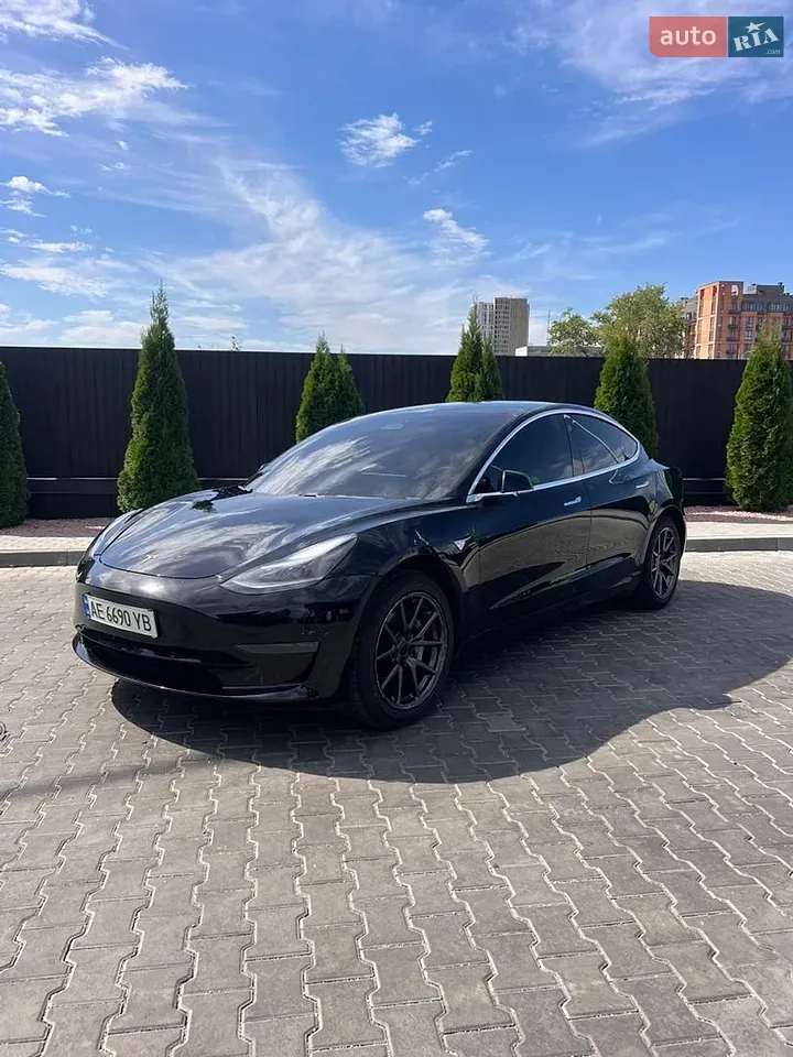 Tesla Model 3 2019 photo 2