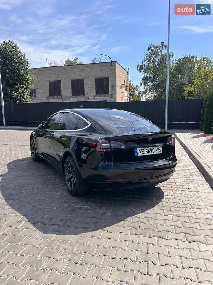 Tesla Model 3 2019 photo 4