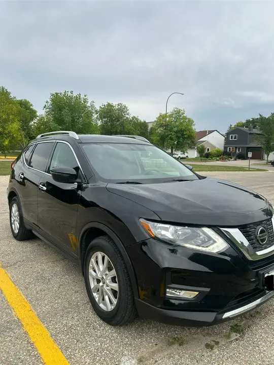 Nissan Rogue 2018 photo 2