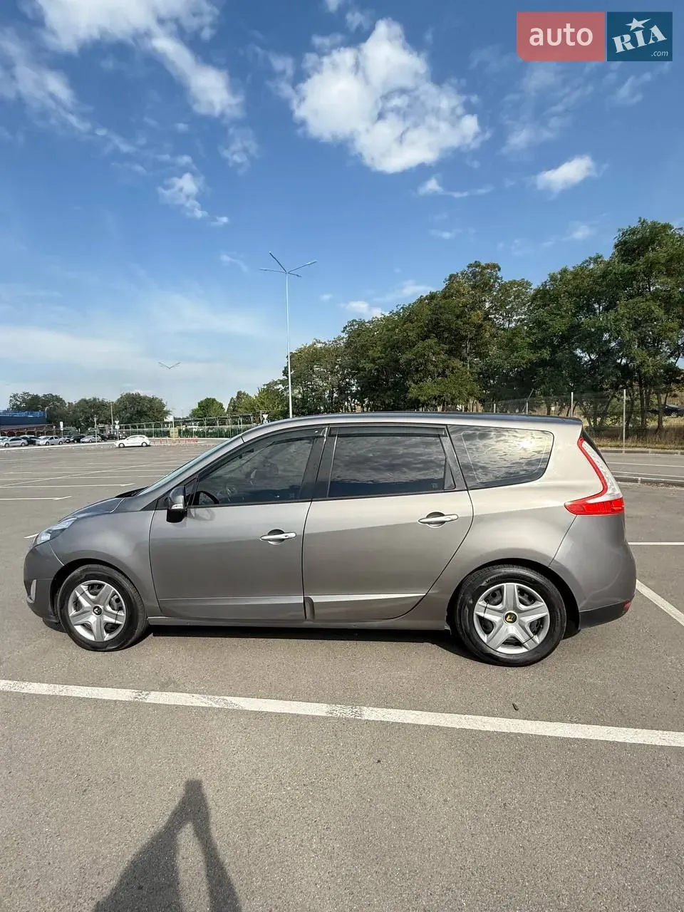 Renault Grand Scenic 2009 photo 4