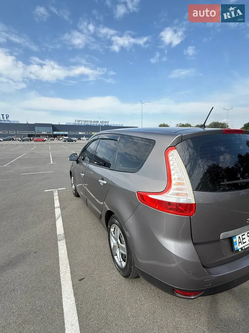 Renault Grand Scenic 2009 photo 2