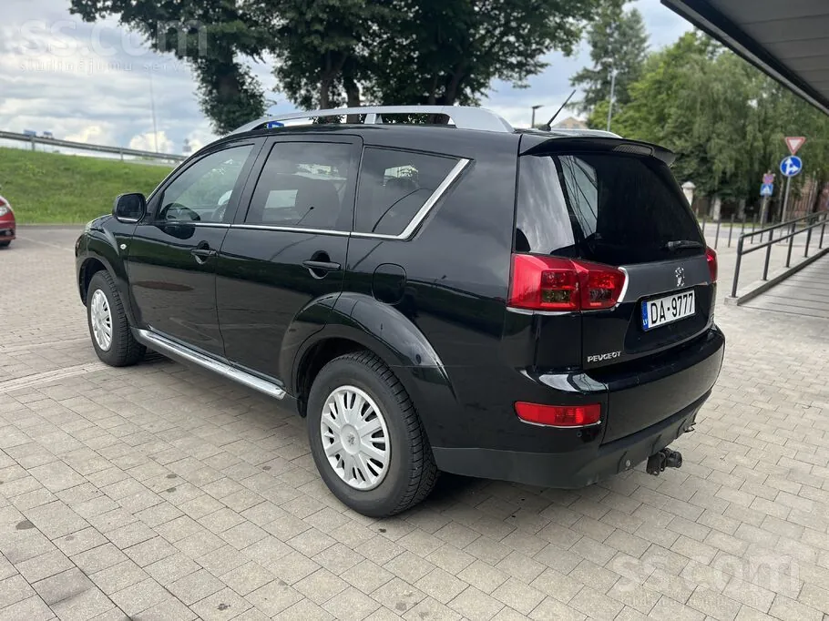 Peugeot 4007 2008 photo 4