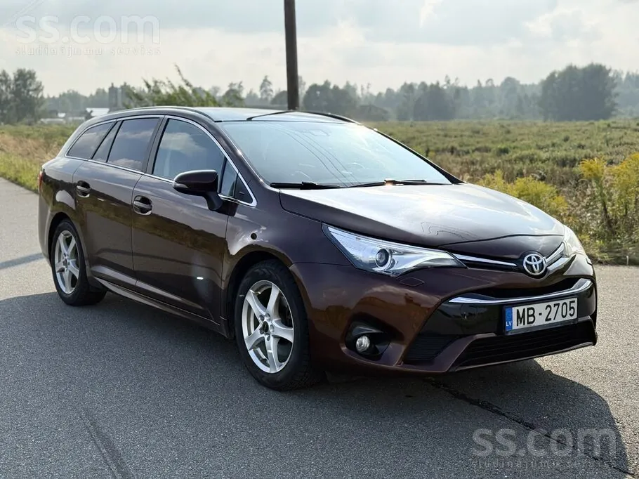 Toyota Avensis 2015 photo 4