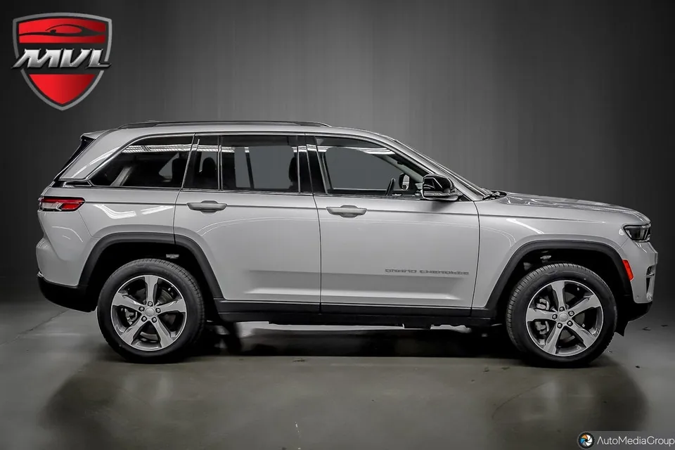 Jeep Grand Cherokee 2023 photo 4