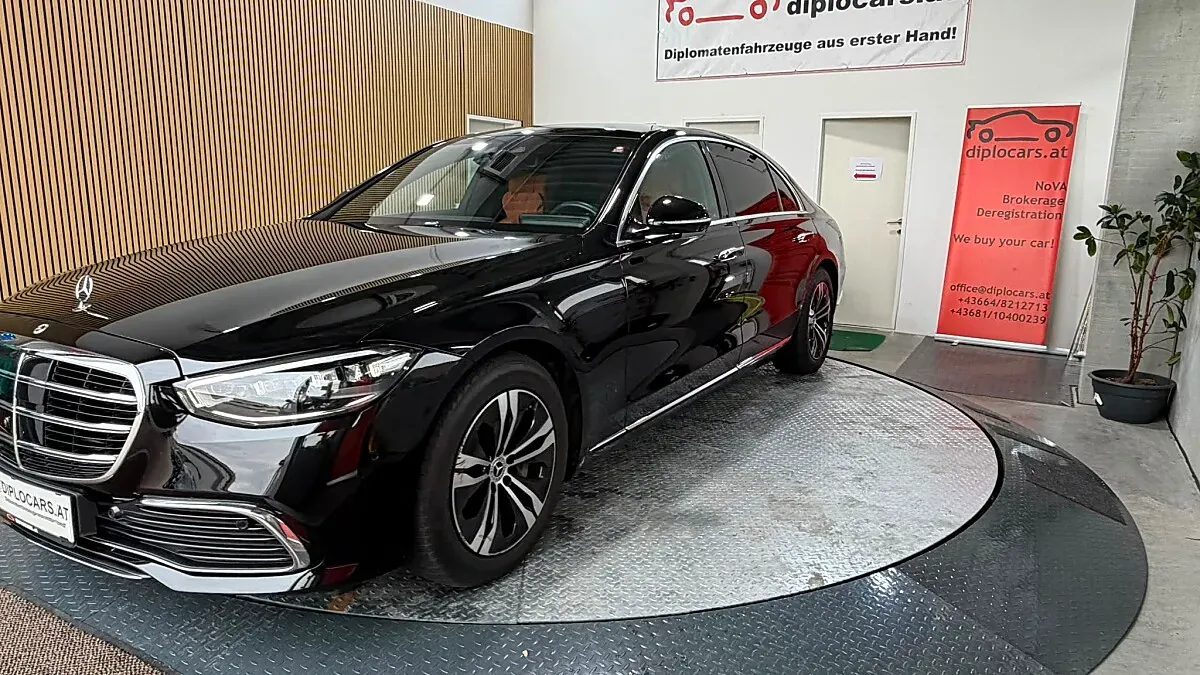 Mercedes-Benz S-Class 2024 photo 3