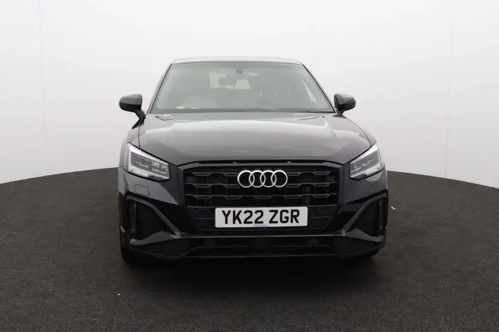 Audi Q2 2022 photo 2