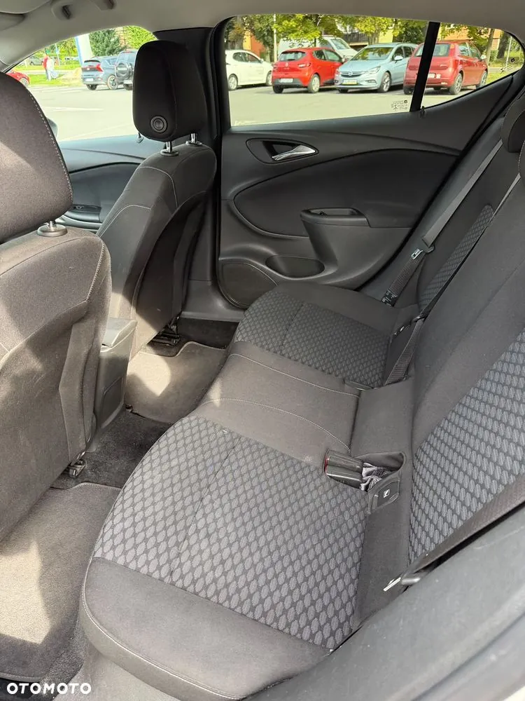 Opel Astra 2018 photo 4