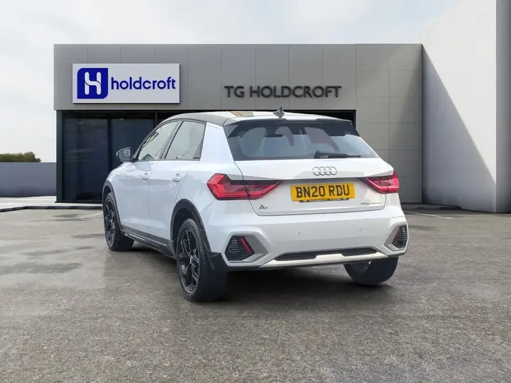Audi A1 2020 photo 3