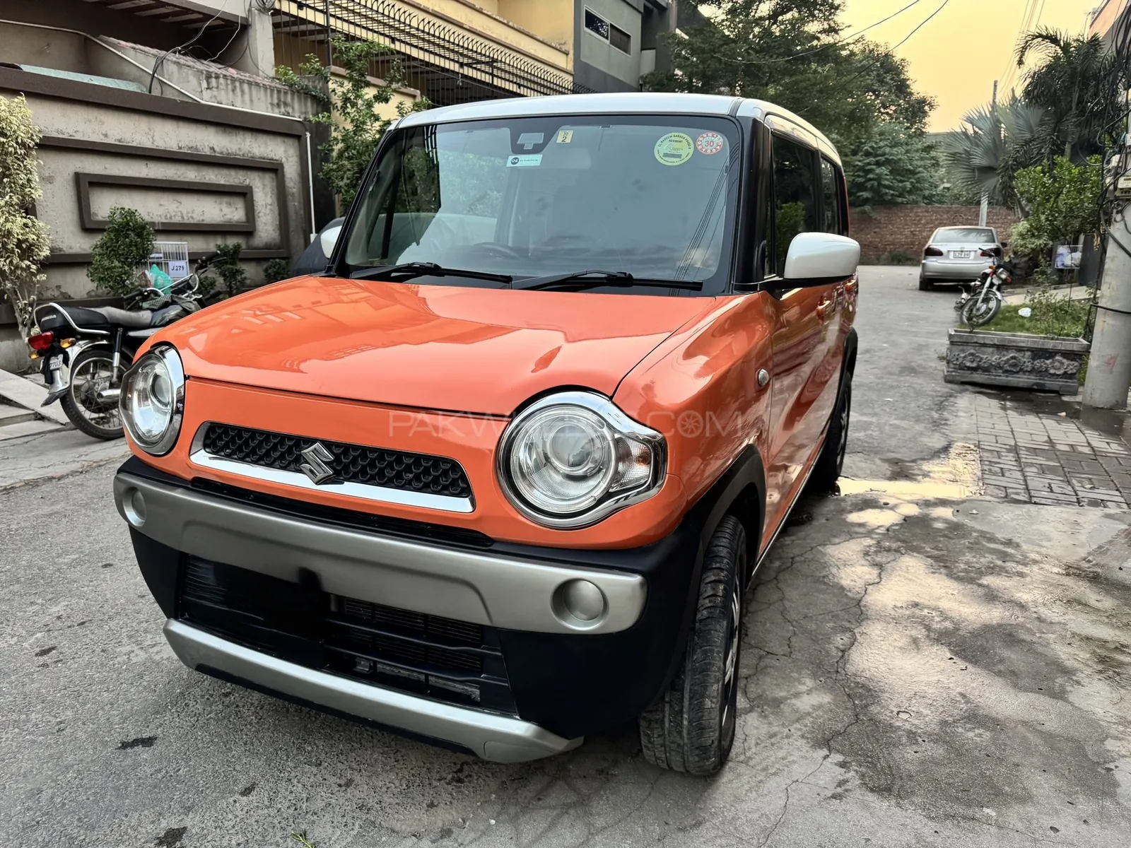 Suzuki Hustler