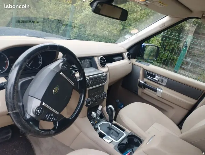 Land Rover Discovery 2010 photo 3