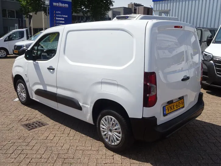 Peugeot Partner 2022 photo 3