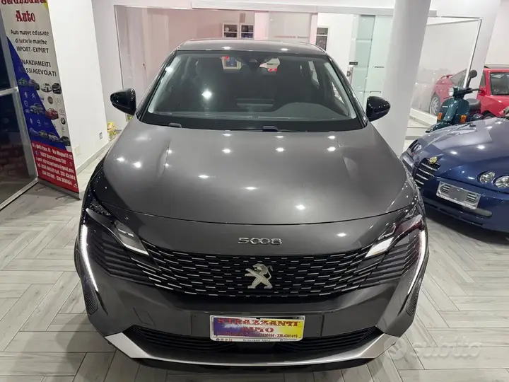 Peugeot 5008 2023 photo 3
