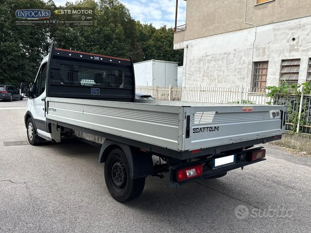 Ford Transit 2022 photo 2