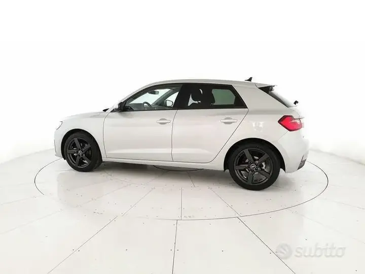 Audi A1 2026 photo 2
