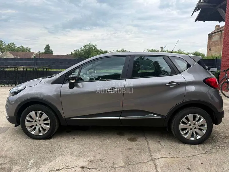 Renault Captur 2016 photo 2