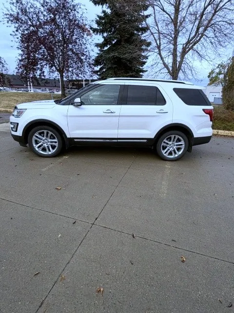 Ford Explorer 2017 photo 4