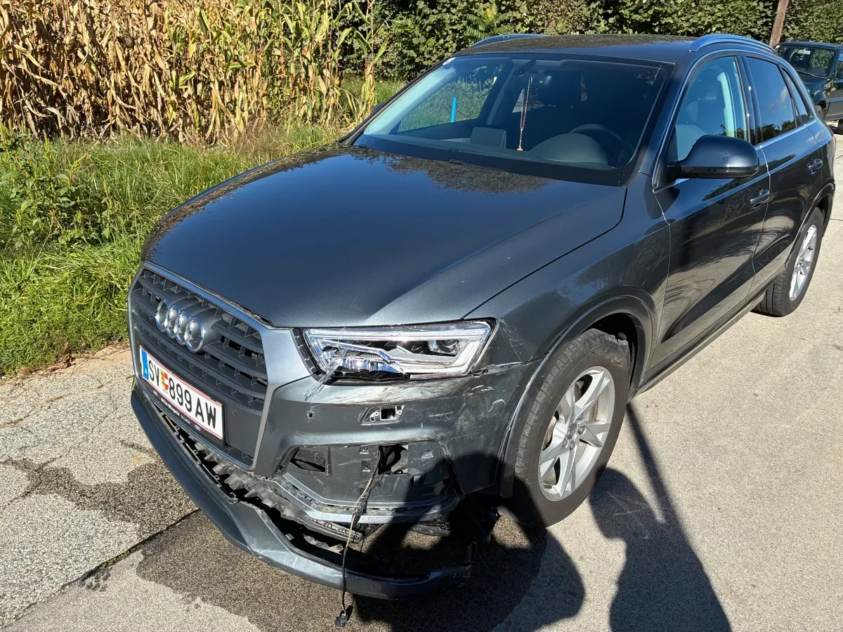 Audi Q3 2017 photo 2