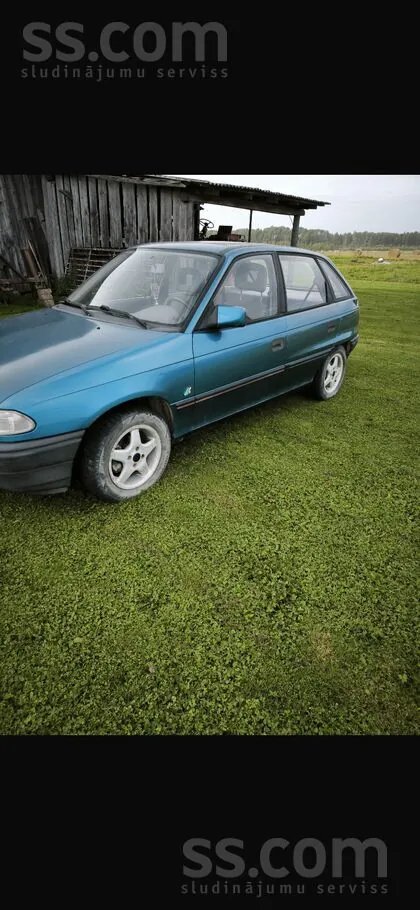 Opel Astra 1993 photo 4